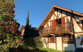 Linda Casa! Aconchegante e com ótima localização