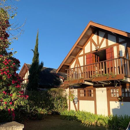 Linda Casa! Aconchegante e com ótima localização Campos do Jordão Exterior foto