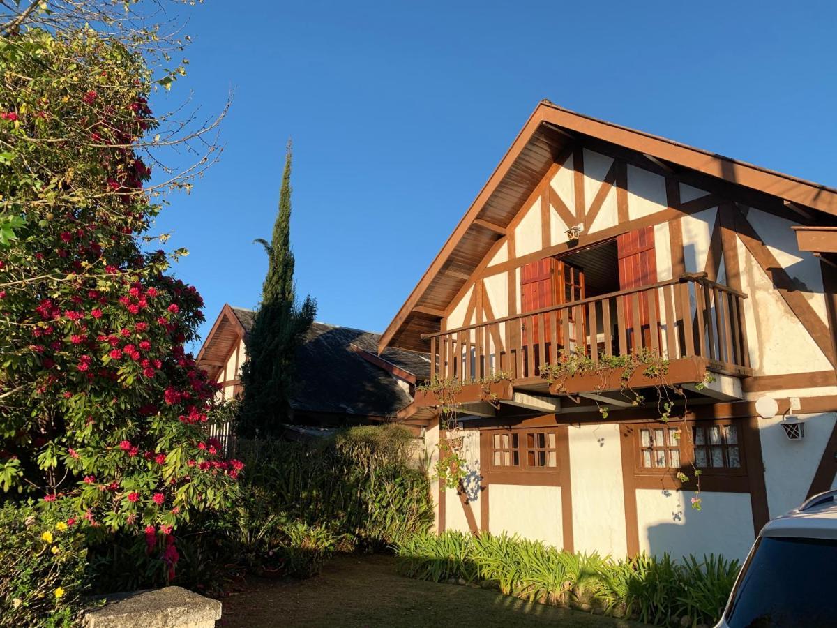 Linda Casa! Aconchegante e com ótima localização Campos do Jordão Exterior foto