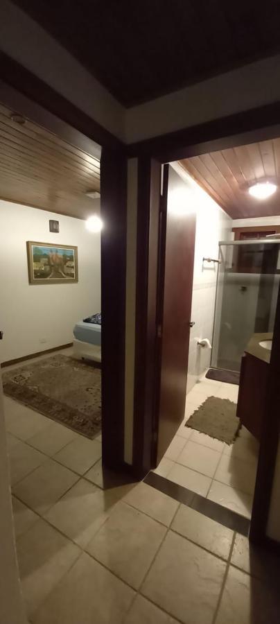 Linda Casa! Aconchegante e com ótima localização Campos do Jordão Exterior foto