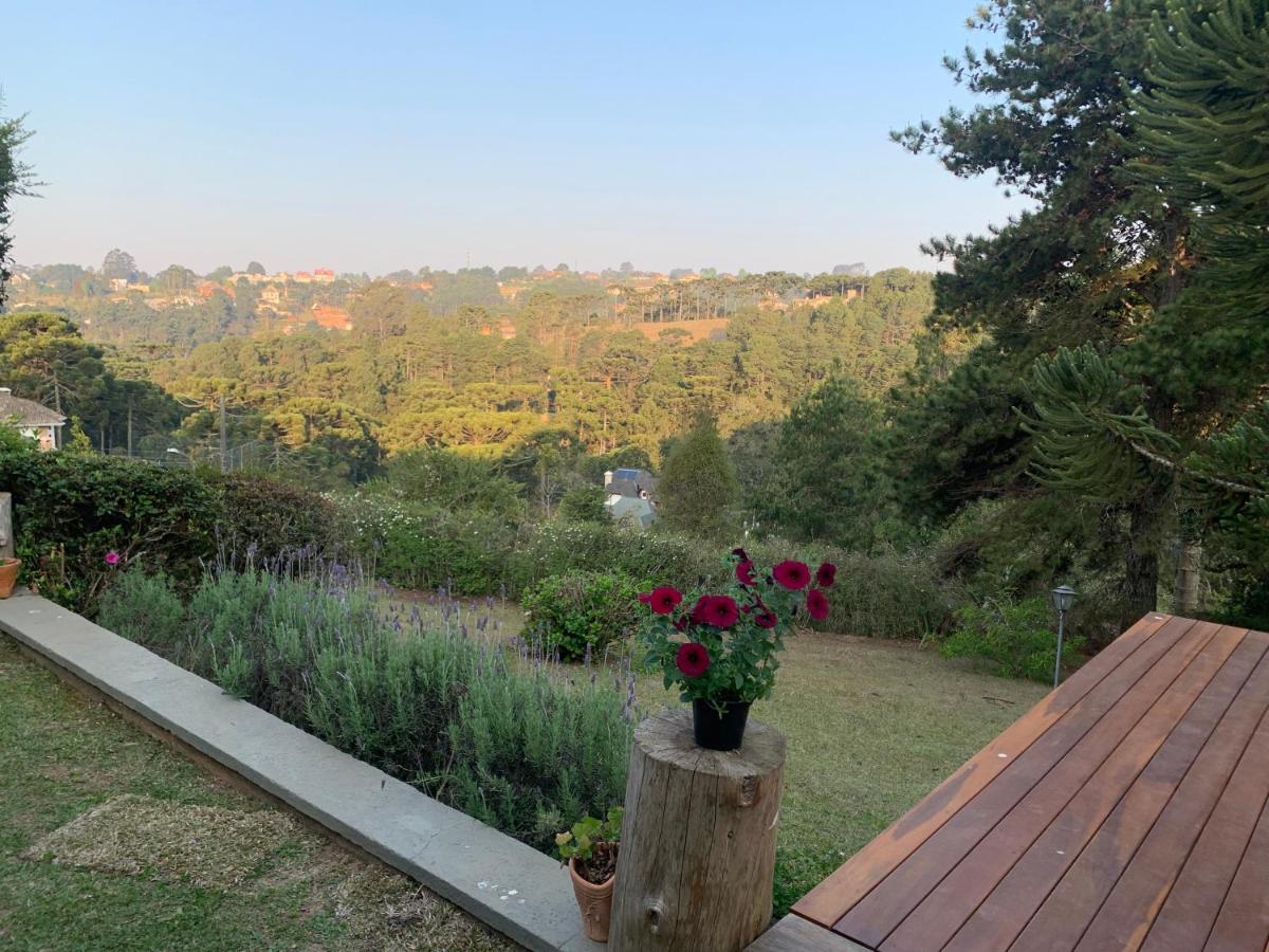 Linda Casa! Aconchegante e com ótima localização Campos do Jordão Exterior foto