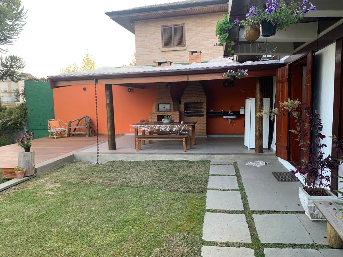 Linda Casa! Aconchegante e com ótima localização Campos do Jordão Exterior foto