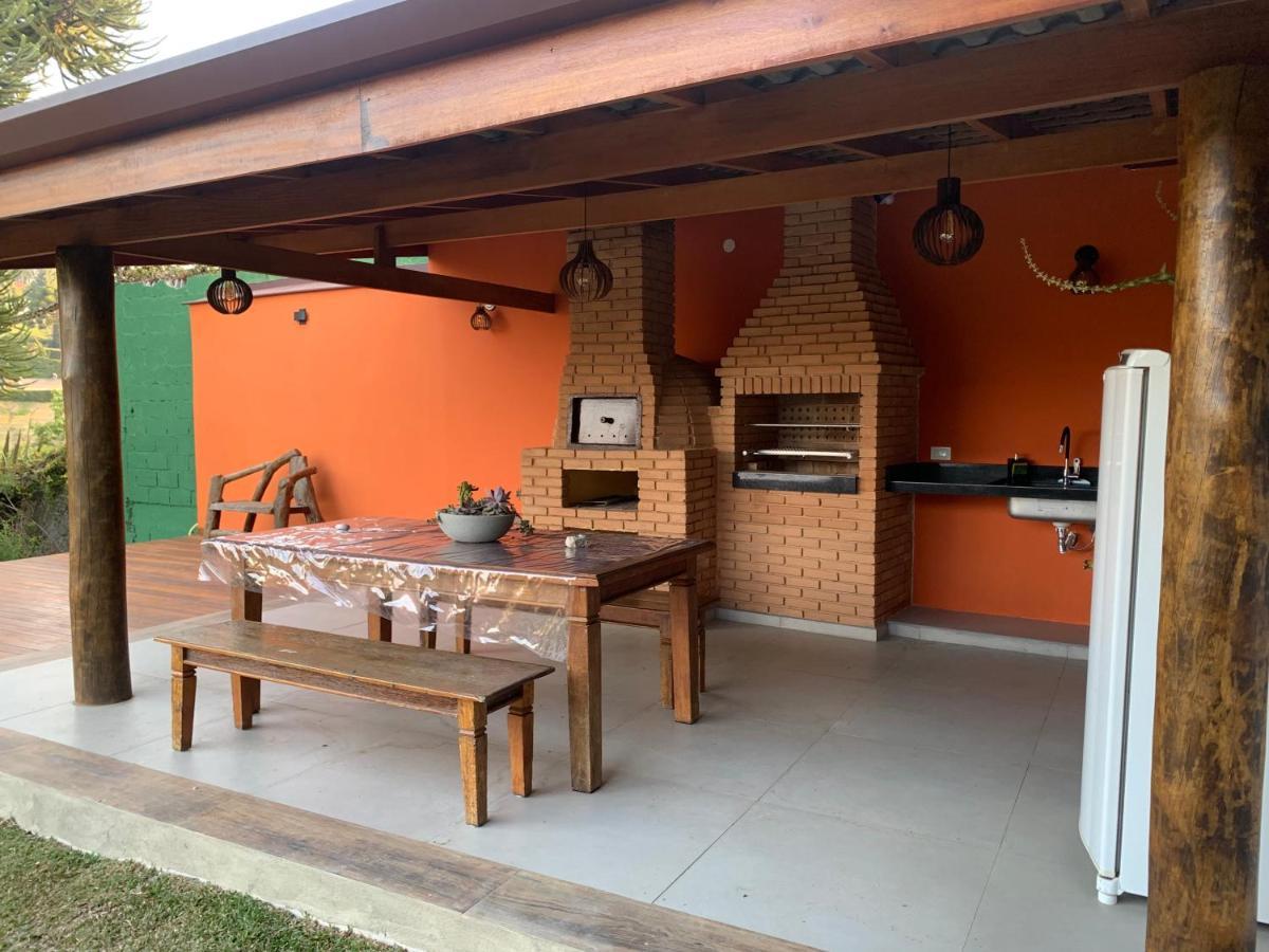 Linda Casa! Aconchegante e com ótima localização Campos do Jordão Exterior foto