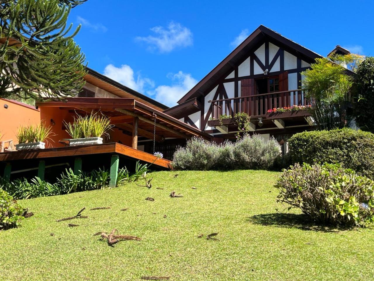 Linda Casa! Aconchegante e com ótima localização Campos do Jordão Exterior foto