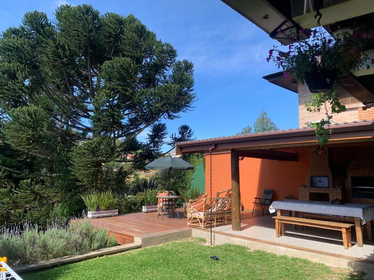 Linda Casa! Aconchegante e com ótima localização Campos do Jordão Exterior foto